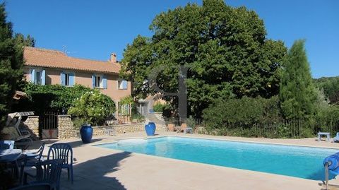 GRIGNAN AREA - EXCLUSIVITY On the edge of a charming Provencal village with shops, come and discover this magnificent mas with swimming pool in the heart of over one hectare of wooded parkland. This mas features spacious living rooms, 7 bedrooms, a s...