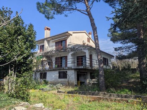 Location: Istarska županija, Labin, Labin. Labin, semi-detached house with sea view. The site of today's picturesque town of Labina, located on a hill 320 meters high, only about 3 kilometers from the sea, was, by all accounts, inhabited as early as ...