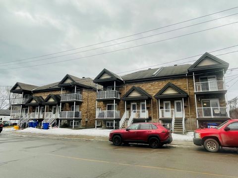 Superb 12 apartments separated into 4 separate triplexes. 12 3-bedroom units of approximately 1,140 square feet, open concept. Fiberglass balconies, parking spaces for every apartments. Gross income of $147,060 per year. Superb investment with strate...