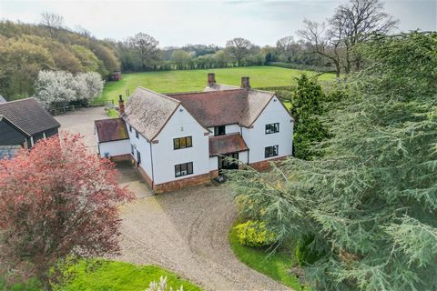 DESCRIPTION A beautiful 17th century former farm house that has been meticulously renovated in a stunning Art Deco style. This fine home is set in grounds approaching four and a half acres with a independent three bedroom cottage and additional renov...