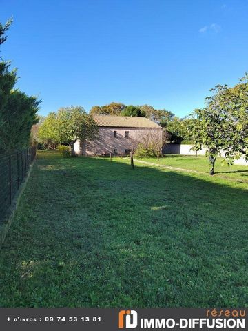 Mandate N°FRP155642 : House approximately 100 m2 including 3 room(s) - 2 bed-rooms - Site : 1520 m2, Sight : Rue. Built in 1990 - Equipement annex : Garden, Forage, Garage, double vitrage, cellier, véranda, Cellar and Reversible air conditioning - ch...