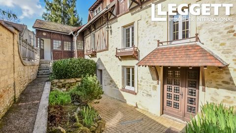 A25472FBR95 - JOUY LE MOUTIER 95280. Fabulous bourgeois Mansion of approx 300 m² living space, set in 1544 m² peaceful grounds. It comprises a main entrance via a pretty half-timbered bright hallway Spacious living/dining with high ceilings giving ac...