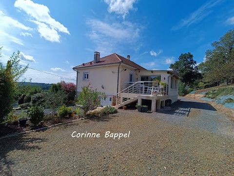 With basement and large plot. EXCLUSIVITY, mandate managed by Corinne Bappel ImoConseil. HIS SITUATION Close to the Dordogne department, you will have small amenities at 3 minutes, the larger amenities will be at 15 minutes with the towns for example...