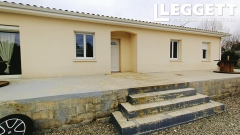 A27126TME16 - Welcome to this charming haven, located just a few minutes from Angoulême, in the heart of a highly sought-after area. This exceptional detached house is strategically positioned, offering the proximity to essential services that you ar...