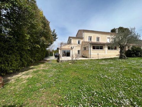Dpt Gard (30), à vendre ALES maison P5 de 210 m² - Terrain de 1 700,00 m²