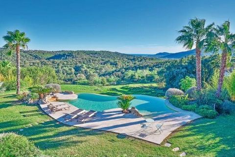 Enjoying total peace and quiet in a residential area in Pégomas, between Cannes and Grasse, this magnificent property (2011) in excellent condition, not overlooked, consists of the main villa of approx. 230 m² with 4 bedrooms, and an annex of approx....