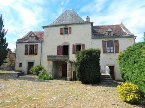 PUYLAGARDE near CAYLUS (82160) - Jérôme ILLAT offers you in Exclusivity: VIDEO TOUR AVAILABLE*** This stone house in this quiet location is located near the medieval village, on a plot of 2000 m². This property consists of a large living room, a kitc...