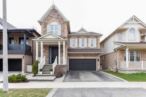 Immerse yourself in nature's tranquility with this rare ravine lot setting. This 4+1 bedroom home with a walk-out basement and inground pool has so much to offer.The open concept living allows for the home to be filled with natural light. You will en...