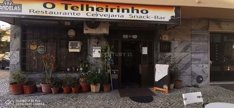Restaurant for transferring shares, with an excellent location close to Monte Abraão station. With a capacity for 30 seats divided into two rooms, as well as a fully equipped kitchen. With smoke outlet directly to the top of the building. Ideal for m...