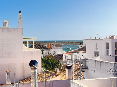 If you are looking for a traditional villa with the charm of Cabanas de Tavira and unlimited potential, look no further! I present to you this unique villa in Cabanas de Tavira that offers a series of exciting possibilities, located just 50m from the...