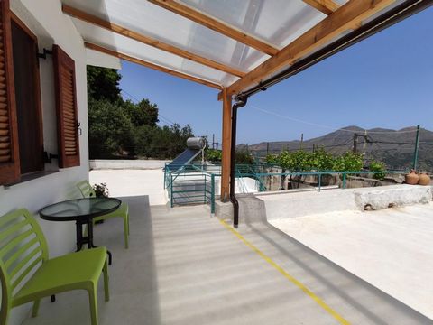 Located in Agios Nikolaos. Newly renovated two storey house with garden and several roof terraces, Located in the pretty village of Vrises, near Neapolis and Agios Nikolaos, Crete. The house is a total of 78m2 (two floors), on a plot of about 164m2. ...