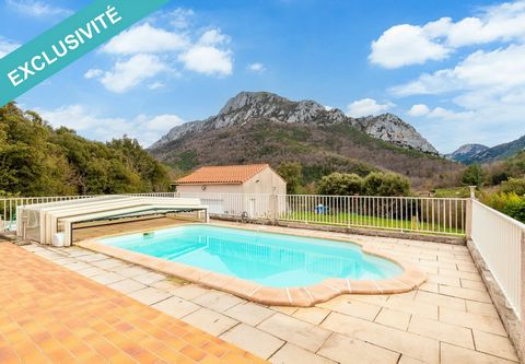 Single storey villa with swimming pool not overlooked in the countryside + 55m2 garage I exclusively offer you this rare property located in a small village with is Cathar castle. This villa of 145 m2 of living space located on a plot of 2160m2 will ...