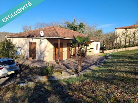 3 km from all shops and amenities. Primary school on site. Located on a plot of more than one hectare (wooded hillside), partly fenced and equipped with an electric gate. This single-storey house of 97 offers a terrace of more than 80 m² partly cover...