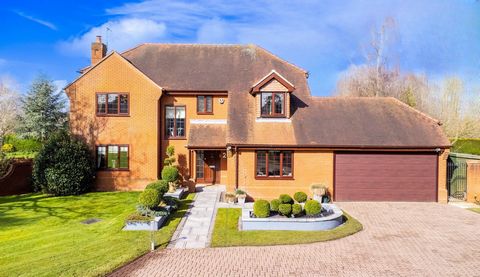 OPEN HOUSE – SATURDAY 13th APRIL – 11AM – 1PM *Please call ahead to book your viewing time* Designed and created by Cala Homes back in 1989, these luxury properties are surrounded by unspoilt views of open countryside and rolling hills as far as the ...