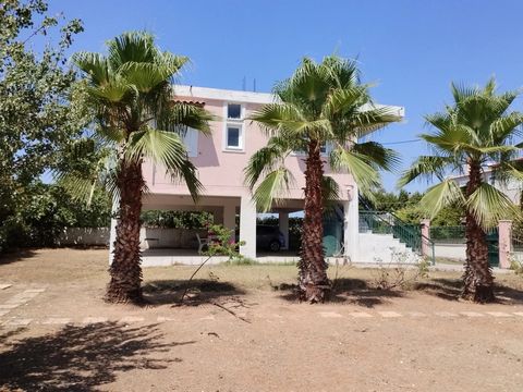 This detached house in Chalkoutsi (Oropos municipality in Attika) offers an excellent opportunity for those looking for a quiet and luxurious residence close to the sea. With 90 square meters, this house has 3 bedrooms and a large garden, offering pl...