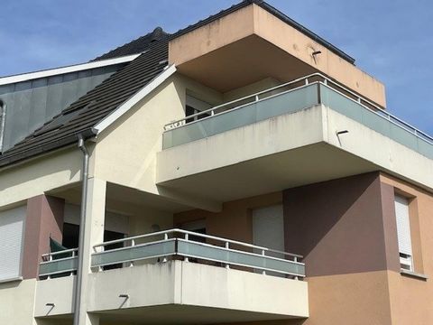 F 3 de 70m² avec Grand balcon