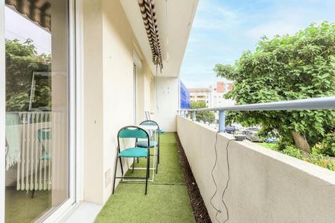 Dieses charmante, 60 m² große Apartment in Toulouse bietet eine reizvolle Mischung aus Komfort und Zweckmäßigkeit und ist somit die ideale Wahl für bis zu vier Gäste. Der helle und einladende Raum umfasst zwei Schlafzimmer mit Doppelbetten und viel S...