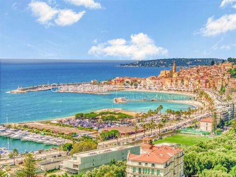 Ausschließlich. Tauchen Sie ein in absoluten Luxus mit diesem außergewöhnlichen 250 m² großen Penthouse im illustren Stadtteil Menton Garavan. Mit Blick auf eine der schönsten Residenzen der Region bietet dieses einzigartige Anwesen ein prestigeträch...