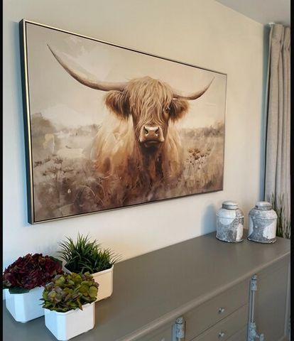 Deze volledige nieuwbouw vakantiewoning in het rustige Petit-Thier beschikt over een fantastische ligging en een geweldig uitzicht over het heuvelachtige landschap. De woning heeft 5 slaapkamers, 2 badkamers en 2 aparte toiletten en is geschikt voor ...