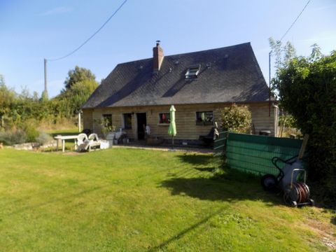 Située dans la charmante commune de Vibeuf (76760), cette maison normande se trouve au cœur d'un environnement paisible et pittoresque, offrant un cadre de vie idéal aux amoureux de la nature. Édifiée sur un terrain de 698 m², la propriété dispose de...