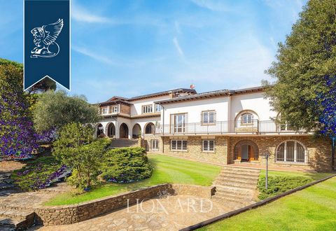 Elegant villa for sale in the heart of Tuscany, in Montecatini Terme, protected by a well -kept garden of 3000 square meters with olive trees, maritime pines and flowery bougainville. Finely renovated and treated in every detail, also from an energy ...