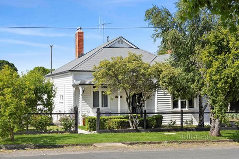 Located on one of Kyneton's favourite streets, this beautiful home, built circa 1910, is a true testament to a bygone era. The moment you approach the property you’re greeted by its impressive 22-metre street frontage. The welcoming façade invites yo...