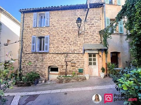 Charming Village House in Roquebrune-sur-Argens Love at first sight for this village house nestled in a quiet and authentic pedestrian street, in the heart of Roquebrune-sur-Argens, a stone's throw from shops, schools and amenities. The charm of the ...