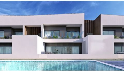 Discover absolute luxury in the 5 4 bedroom villas in this exclusive condominium in Loures, an upscale neighborhood that offers maximum comfort and sophistication. Meticulously designed on two floors to provide ample spaces, these residences offer be...