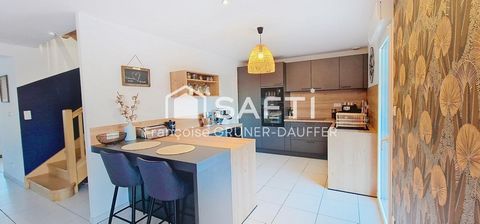 Discover this magnificent semi-detached house on one side, built in 2011 and in excellent condition, located in the peaceful village of Bois-de-Haie, close to motorway access. Main features: • Living area: 124 m² • Ground floor: o Large, bright and f...