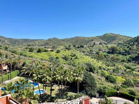 We offer MAGNIFICENT APARTMENT in La Reserva Urbanization, Marbella. This location steals the attention of the area, located 2.3 km from Artola Beach and 2.3 km from Cabopino Beach. The environment offers you several options, either access to Las Dun...