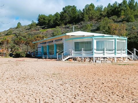 Have you always dreamed of having a beach bar? Then do not wait any longer for the right opportunity, here is the realization of your dream! The property is a Restaurant and Beach Bar which is fully equipped and ready to function, decorated stylishly...