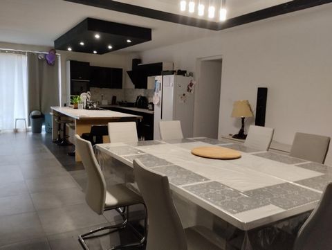 Maison de village 450 m2 Terrain 896 m2