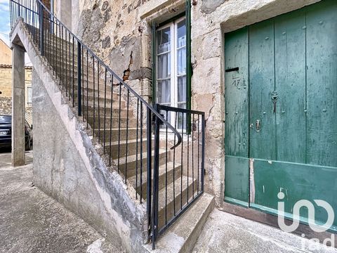 iad France - Hakima Noel vous propose: Maison de ville avec fort potentiel – Villeneuve-lès-Béziers Venez découvrir cette maison de ville idéalement située au cOEur de Villeneuve-lès-Béziers, une commune très recherchée pour son charme, sa vie locale...