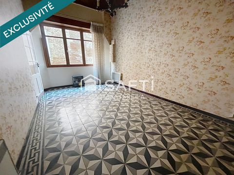 Beaux volumes à rénover, au calme.