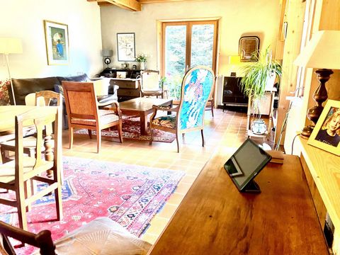 La tranquilitée assurée dans cette maison sans vis à vis, au calme