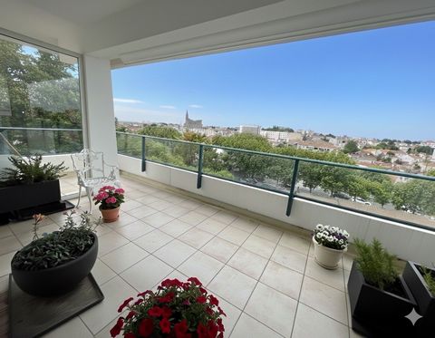 Appartement d'exception avec terrasse au cur de Royan