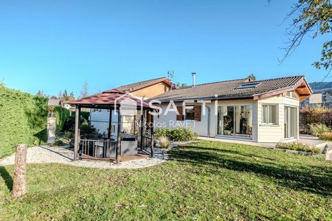 Maison familiale de plain-pied, 5 pièces, 133 m² sur 1320 m² de terrain clos