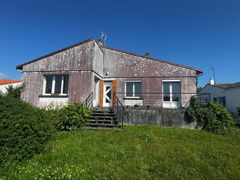 MARENNES, Maison de 110 m² sur 1242 m² de Terrain