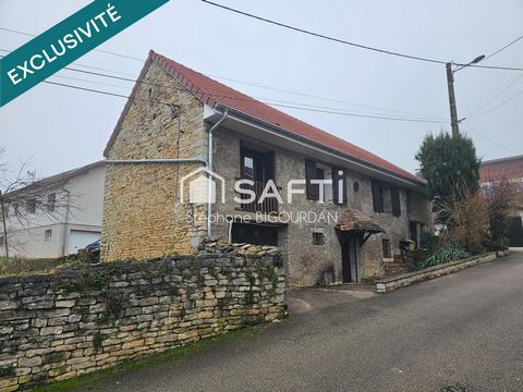 Maison 76m², à rénover, toiture neuve, PAC, Pirey