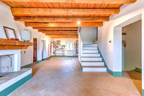 This 5-bedroom holiday home in the hamlet of San Silvestro can host a large family or a group of 9. Calm your nerves as you splash around in the private swimming pool. Enjoy your muffins in the garden with a good book. Particularly pleasant is the po...