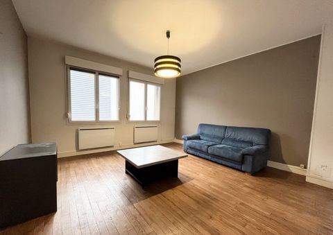 The agency My Golden Key offers a T2 apartment of 43.50m2 on the first floor of a condominium with 6 apartments and located in Rouen prefecture district. This apartment is composed of: - a living room - a fitted and equipped kitchen (hob, extractor, ...