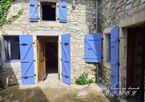 5 minuten van Portes en Valdaine, charmant stenen huis van 110m ² met binnenplaats in een gehucht in het hart van de Drôme Provençale 10 minuten van Montélimar. Een ware oase van rust, u zult worden veroverd door de charme en authenticiteit van de om...