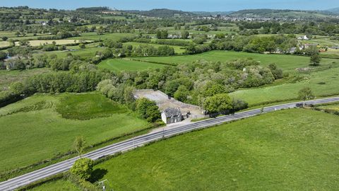 It is Fine and Country West Wales’ pleasure to introduce Engbull; a lavish 4 bedroom rural property with excellent outbuildings and spacious grounds amounting to just under one acre. Situated in the Teifi Valley (renowned for its excellent fishing); ...