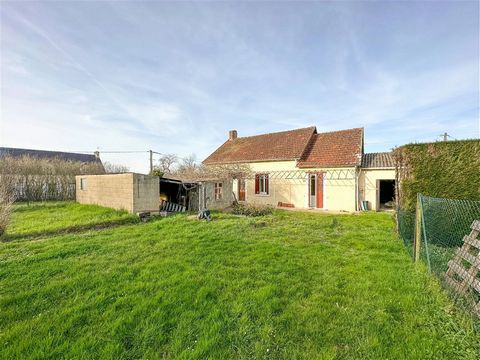 We are delighted to present this charming detached property in Saint-Gilles, only 8kms from schools and shops. Located between St Benoit du Sault and Argenton-Sur-Creuse, this charming 90m2 house in the heart of a small quiet village has lots of ligh...