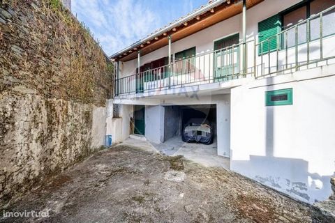 ▪️House T4 in Mirandela with two floors of independent use and with the following characteristics:   R/C: 1 Bedroom; Kitchen; Bathroom;   First Floor: 3 Bedrooms; Living room; 1 Room with laundry and bathroom; Closed garage; Yard.   Don't miss this g...