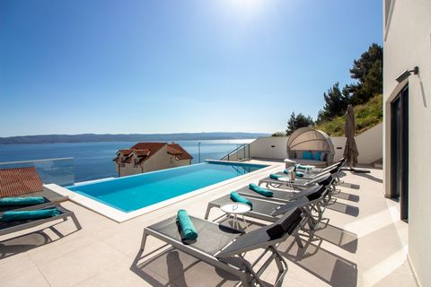 Villa Fama is located in the small and charmy place Pisak that is located on ‘’Makarska rivijera’’ which is one of the places famous tourist destinations and attracts guests because of its natural beauty, diverse tourist offer and hospitable hosts. T...