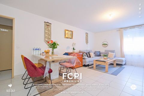 FCPI BONNEFOY exclusively offers you this apartment with a surface area of 48.60m2, located on the 2nd floor with elevator, in a recent residence in the town of MARSEILLE, Belle de Mai / St Charles district. Secure residence in the heart of the St Ch...