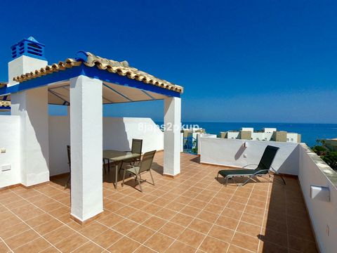 Located in Estepona. Penthouse for sale in Galera Sun, located mid way between Estepona and La Duquesa marinas. The property comes fully furnished with built in air conditioning as well as a private storeroom and garage space underground accessed by ...