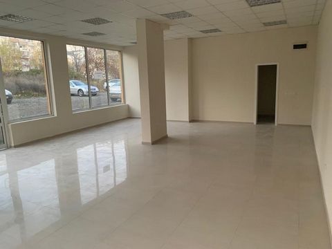 Shop in a new building building. It consists of a commercial hall - a bathroom and a storage room. The exposure is north / west in Zheleznik. The price is without VAT.