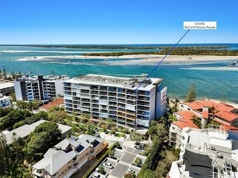 The sellers are ready to sell and move on and have recently dropped their price by $10,000. You will enjoy Broadwater living at its best in this Top Floor - 9th level, contemporary apartment that offers spectacular, panoramic views of The Hinterland....
